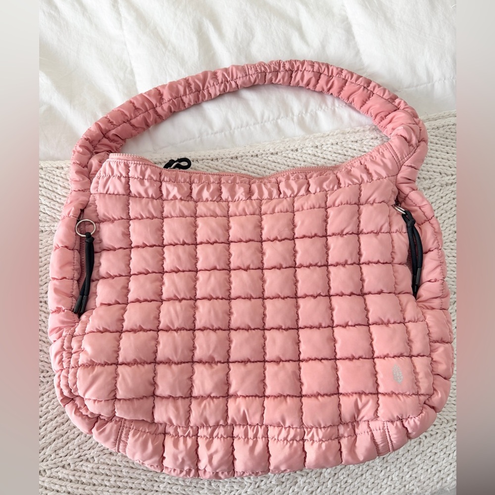 LIKE NEW Free People Quilted Carryall Bag in color: ballet slipper